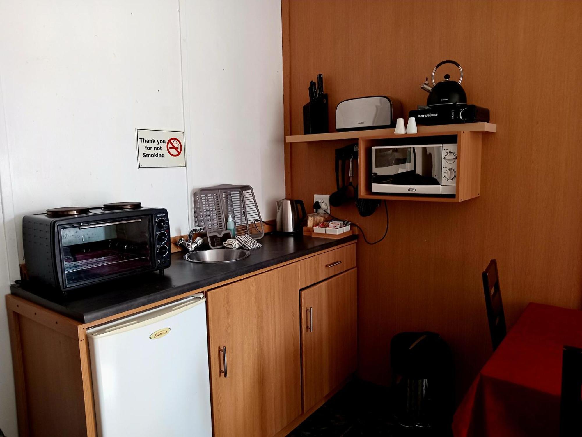 Sunrose Group Of Guesthouses 가립댐 외부 사진
