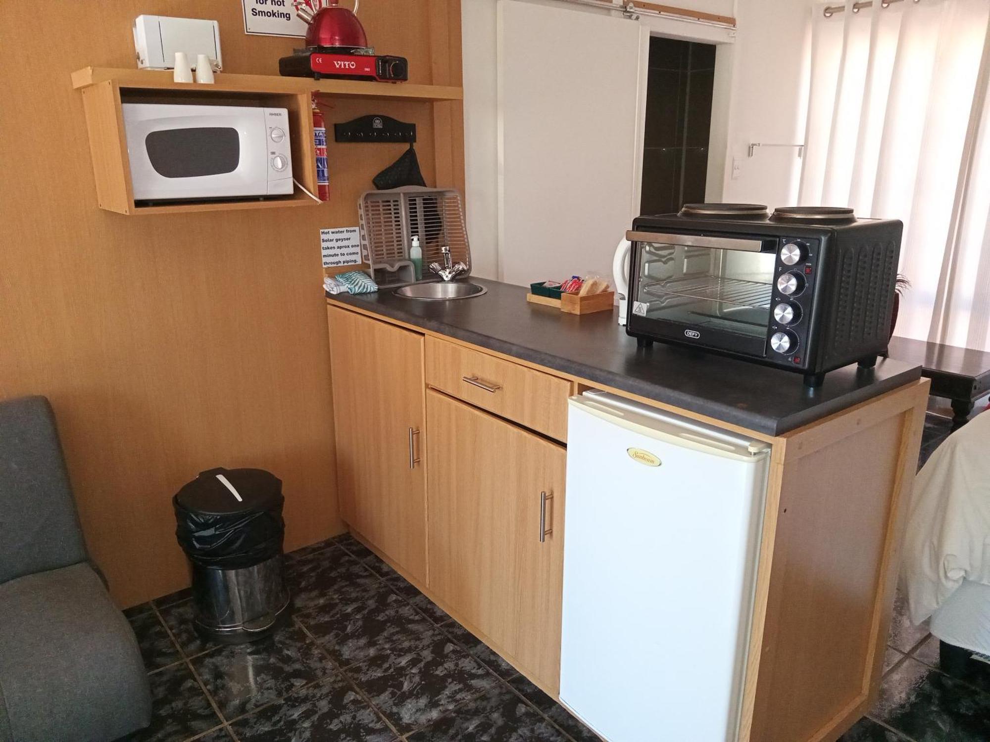 Sunrose Group Of Guesthouses 가립댐 외부 사진